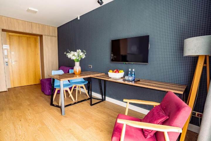 Room 15 of 36