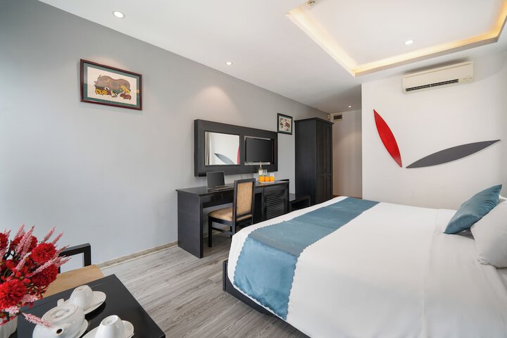 Room 33 of 89