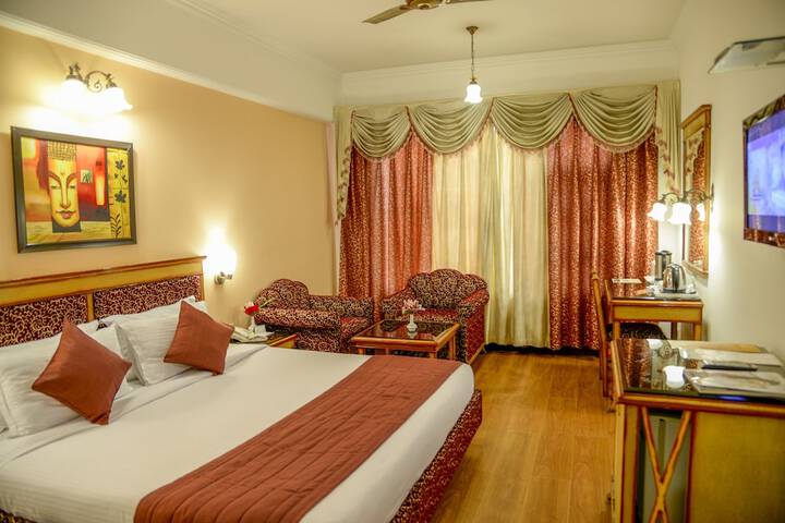 Room 5 of 49