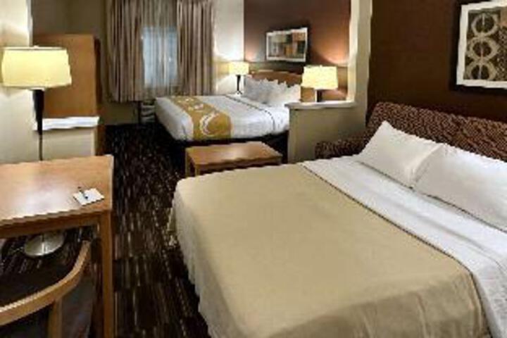 Suite room