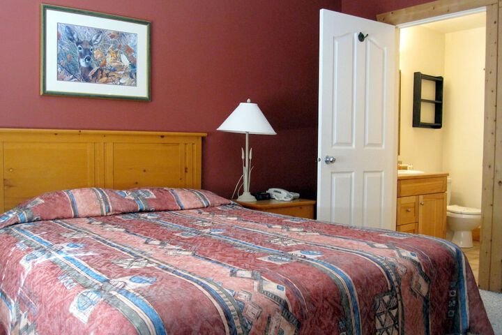 Room 2 of 66