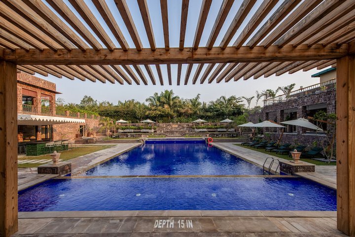 Pool 39 of 71