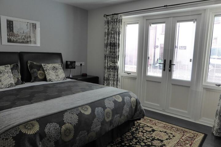 Room 7 of 43