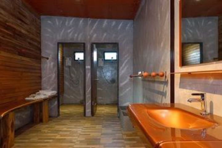 Room 3 of 13