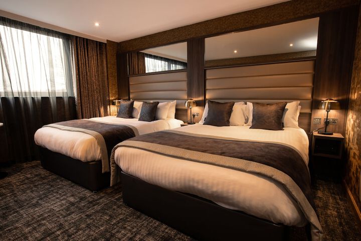 Room 15 of 54