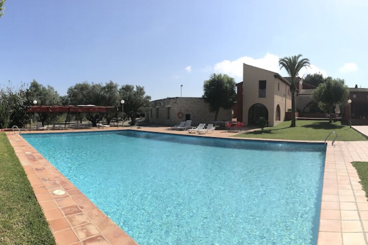 Pool 52 of 138