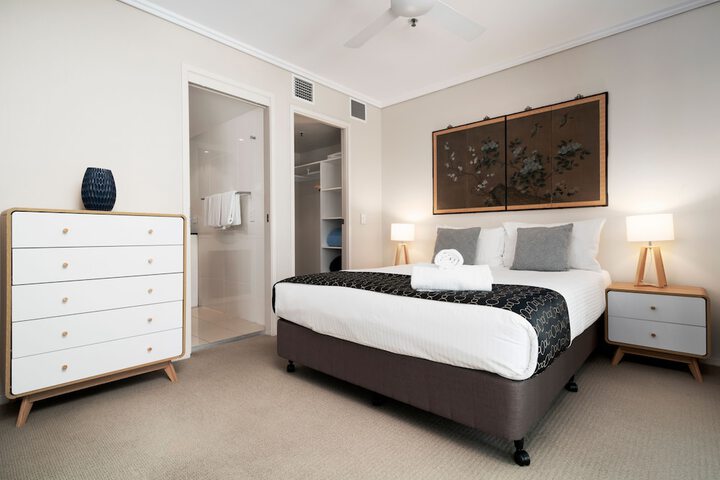 Room 13 of 65