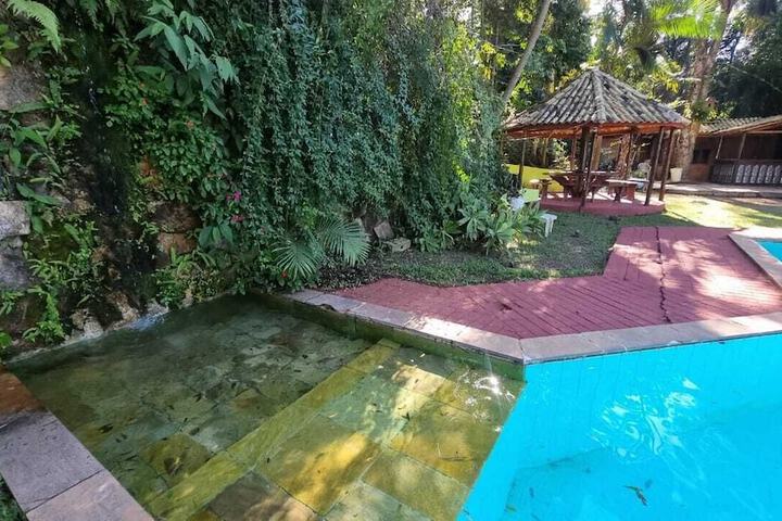 Pool 55 of 83