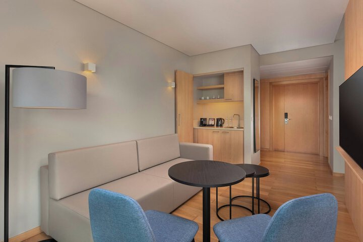 Room 18 of 45