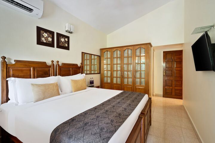 Room 16 of 106