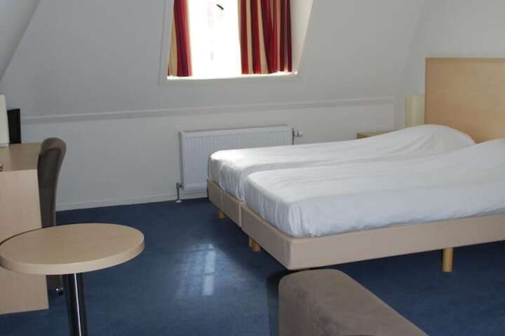 Room 7 of 29