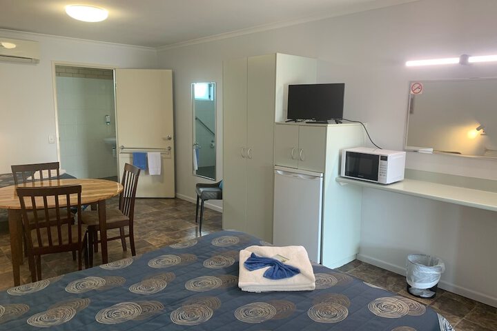 Room 16 of 58
