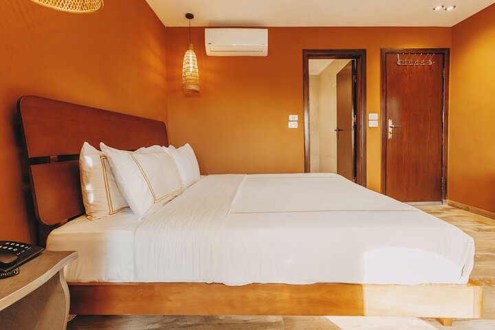 Room 65 of 130