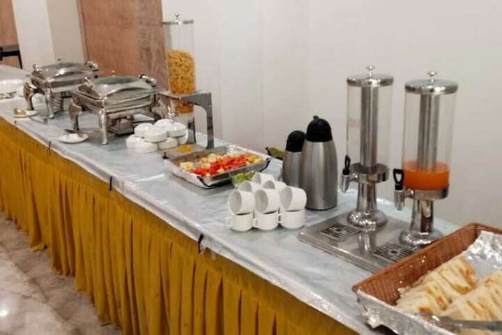 Breakfast/Coffee Service 32 of 36