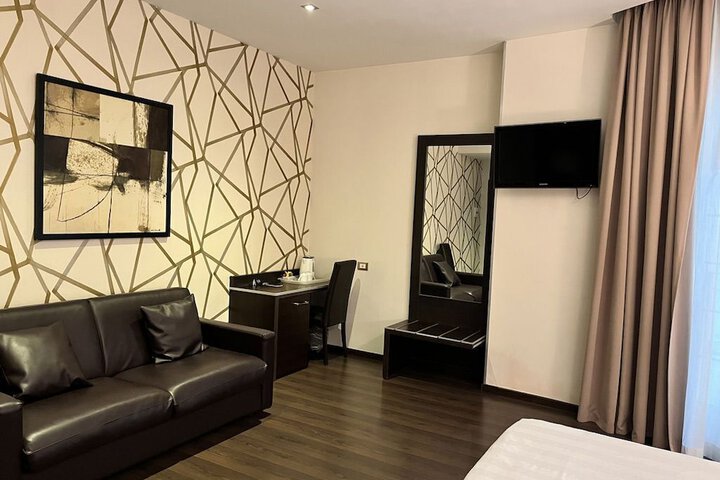 Room 34 of 50