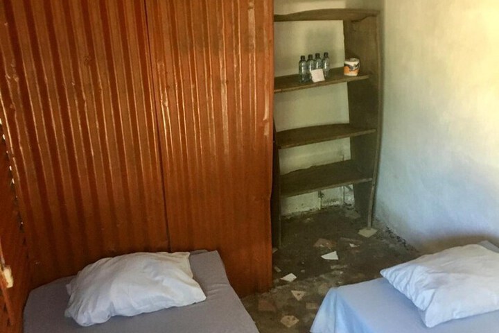 Room 7 of 39