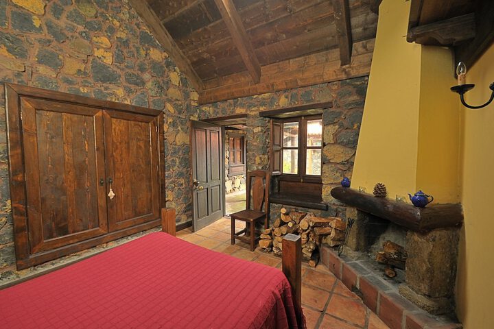 Room 7 of 38