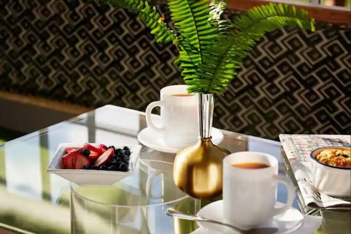 Breakfast/Coffee Service 101 of 116