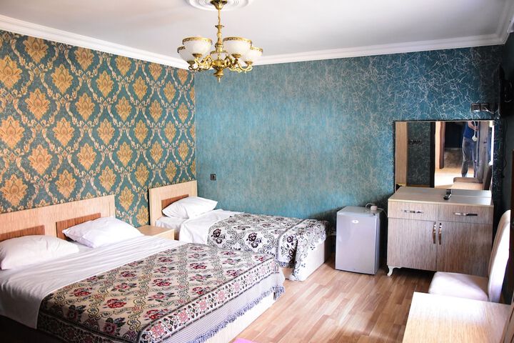 Room 8 of 15