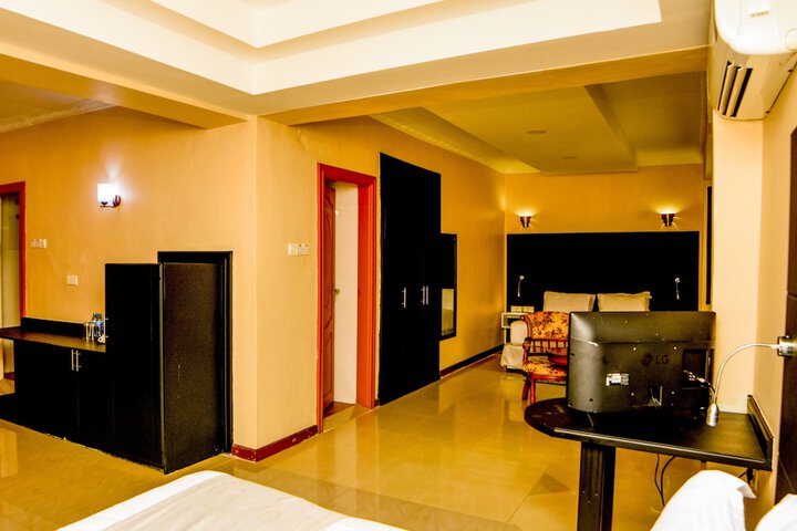 Room 11 of 62