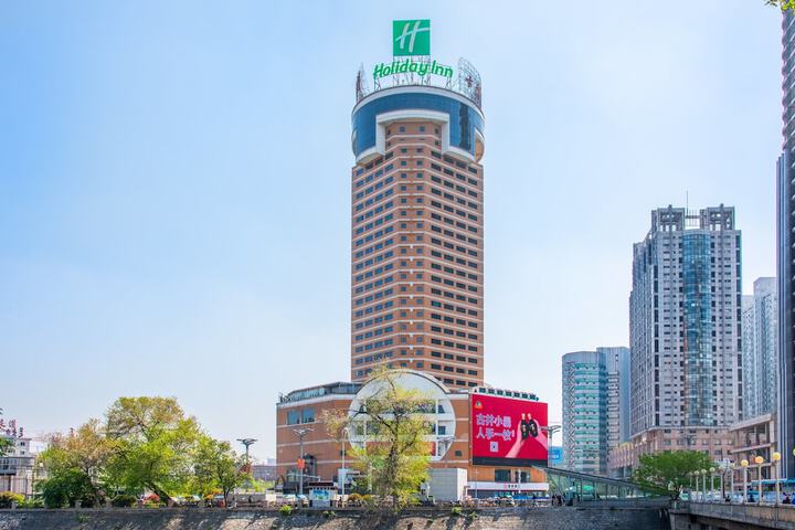 Hotel 121 of 127