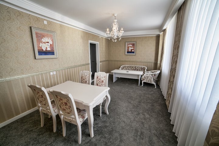 Room 20 of 23