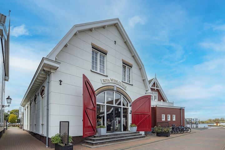 Hotel 70 of 71