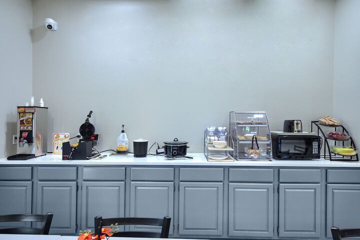 Breakfast/Coffee Service 63 of 77