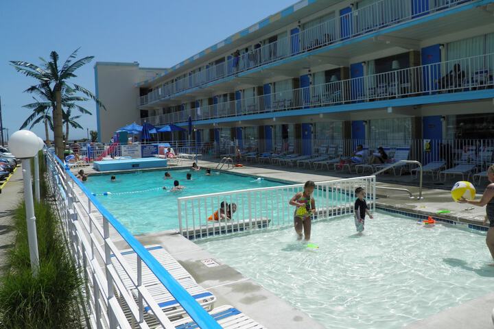 Children's play area - outdoor