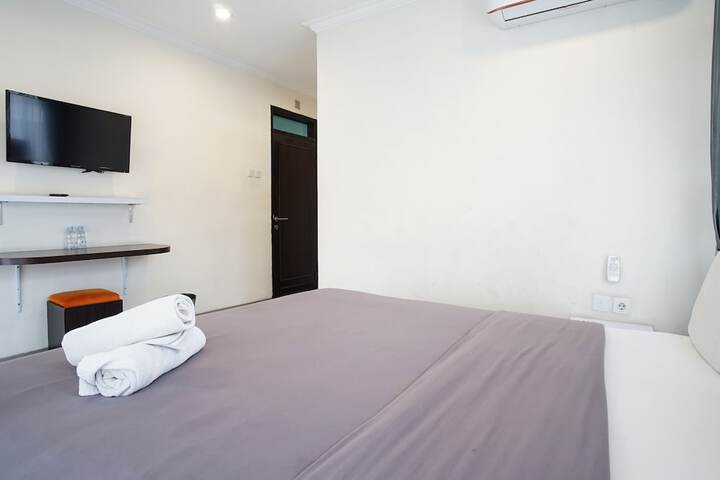 Room 11 of 49
