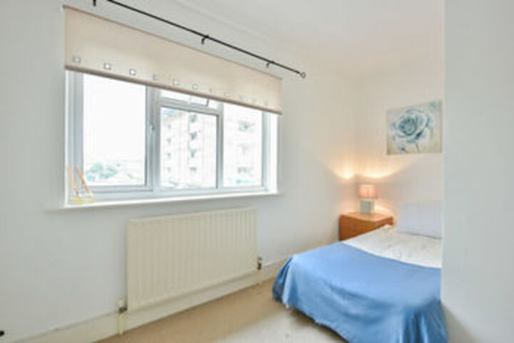 Room 13 of 21