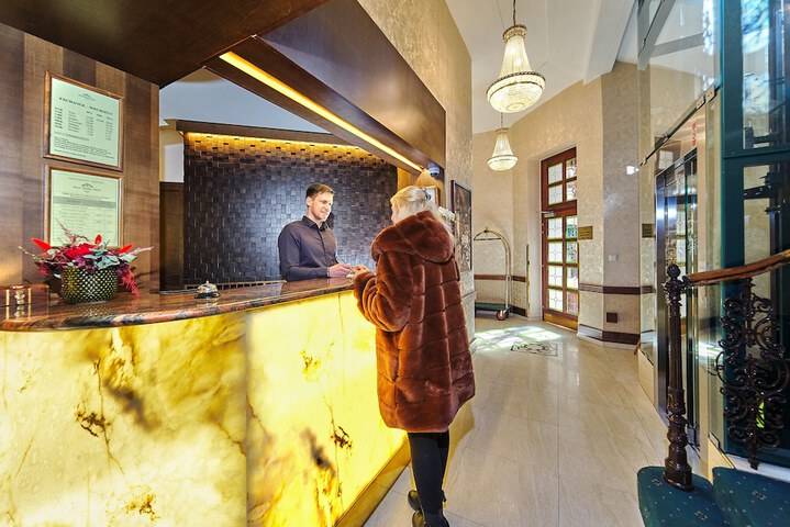 Hotel Interior 4 of 61