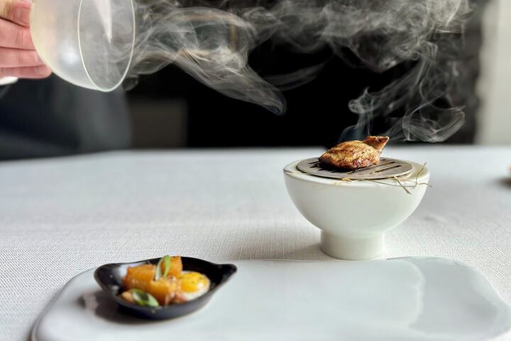 Dining 39 of 50