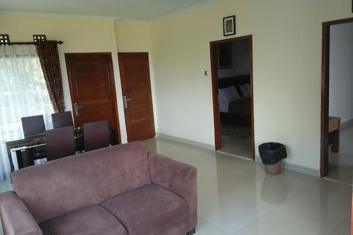 Room 83 of 184