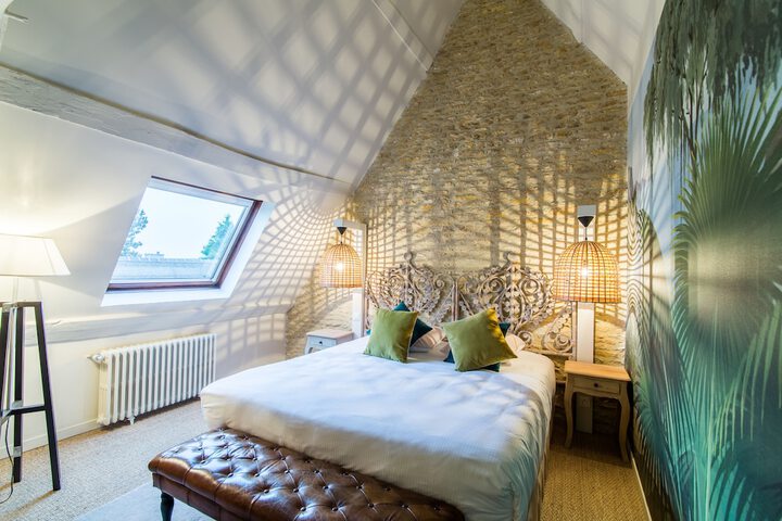 Room 2 of 50