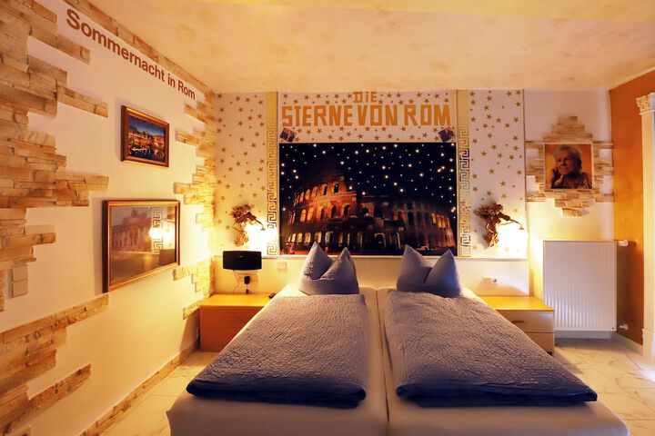 Room 7 of 20