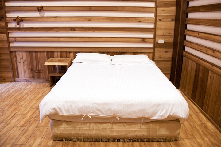Room 4 of 44
