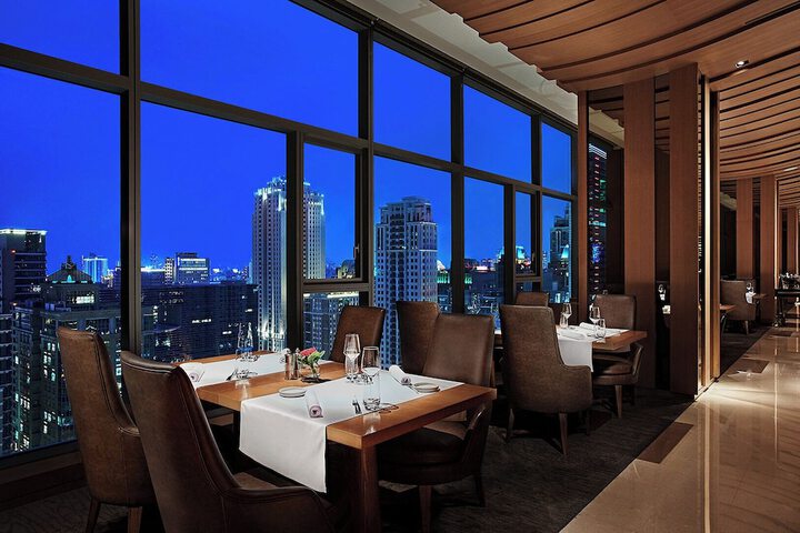 Dining 41 of 57