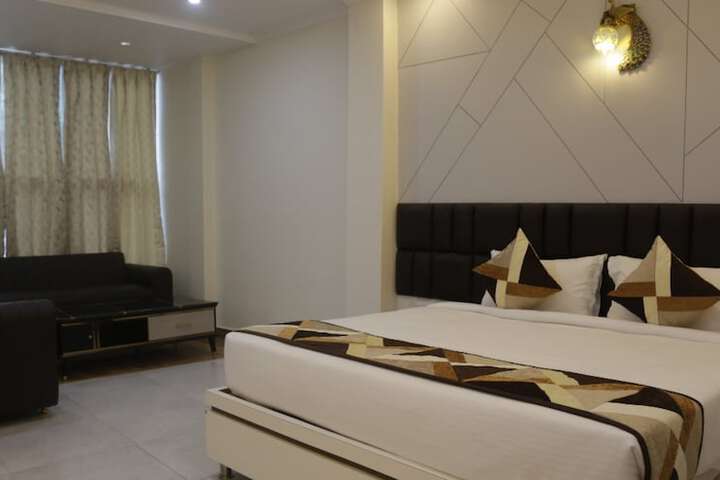 Goroomgo Mandi heights Manali