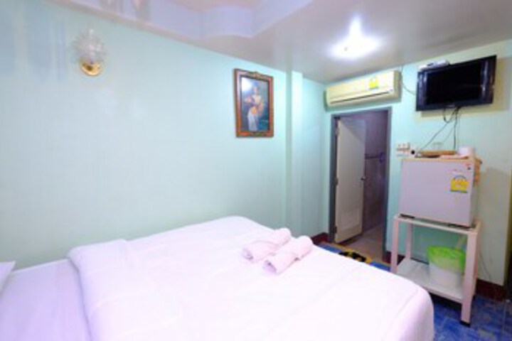 Room 15 of 20