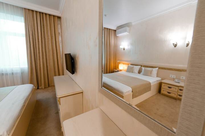 Room 29 of 52