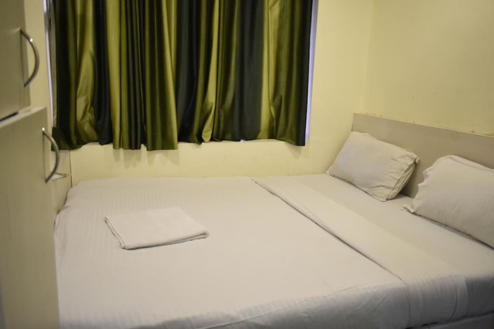 Room 25 of 47