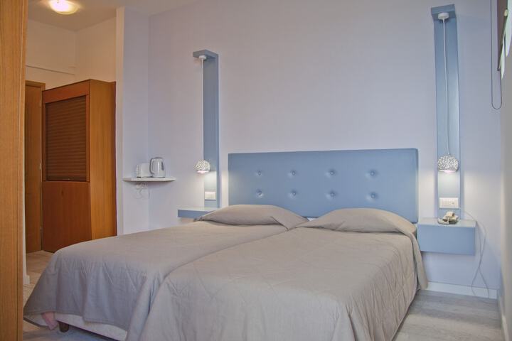 Room 29 of 80