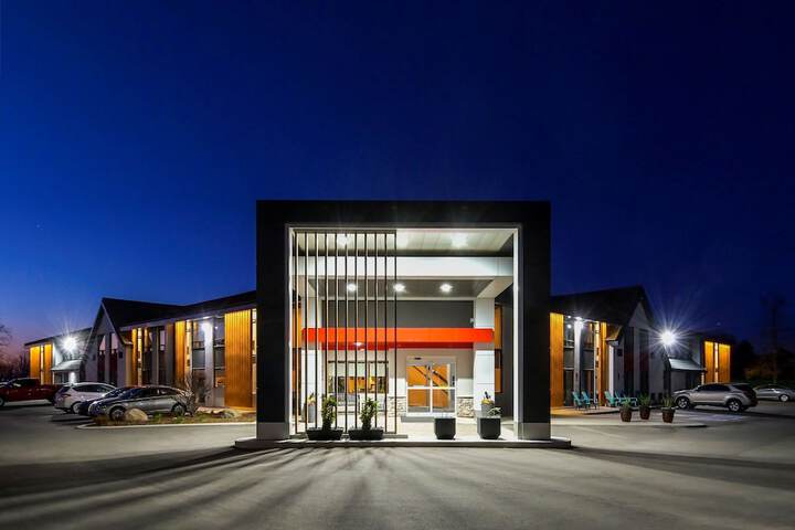 Hotel 55 of 60