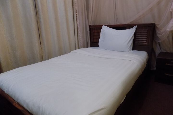 Room 3 of 15
