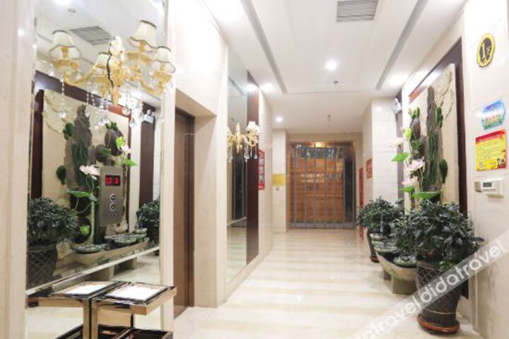 Hotel Interior 10 of 16