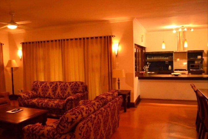 Room 12 of 53