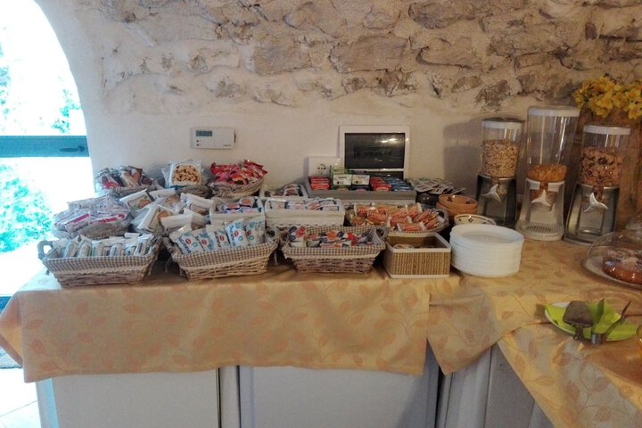 Dining 76 of 114