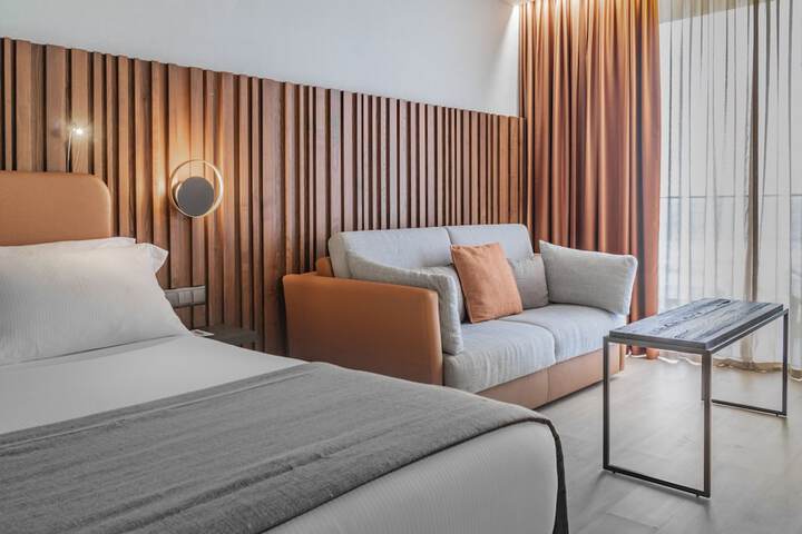 Room 20 of 49