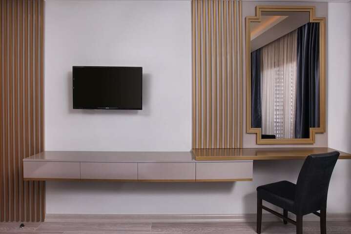 Room 20 of 39